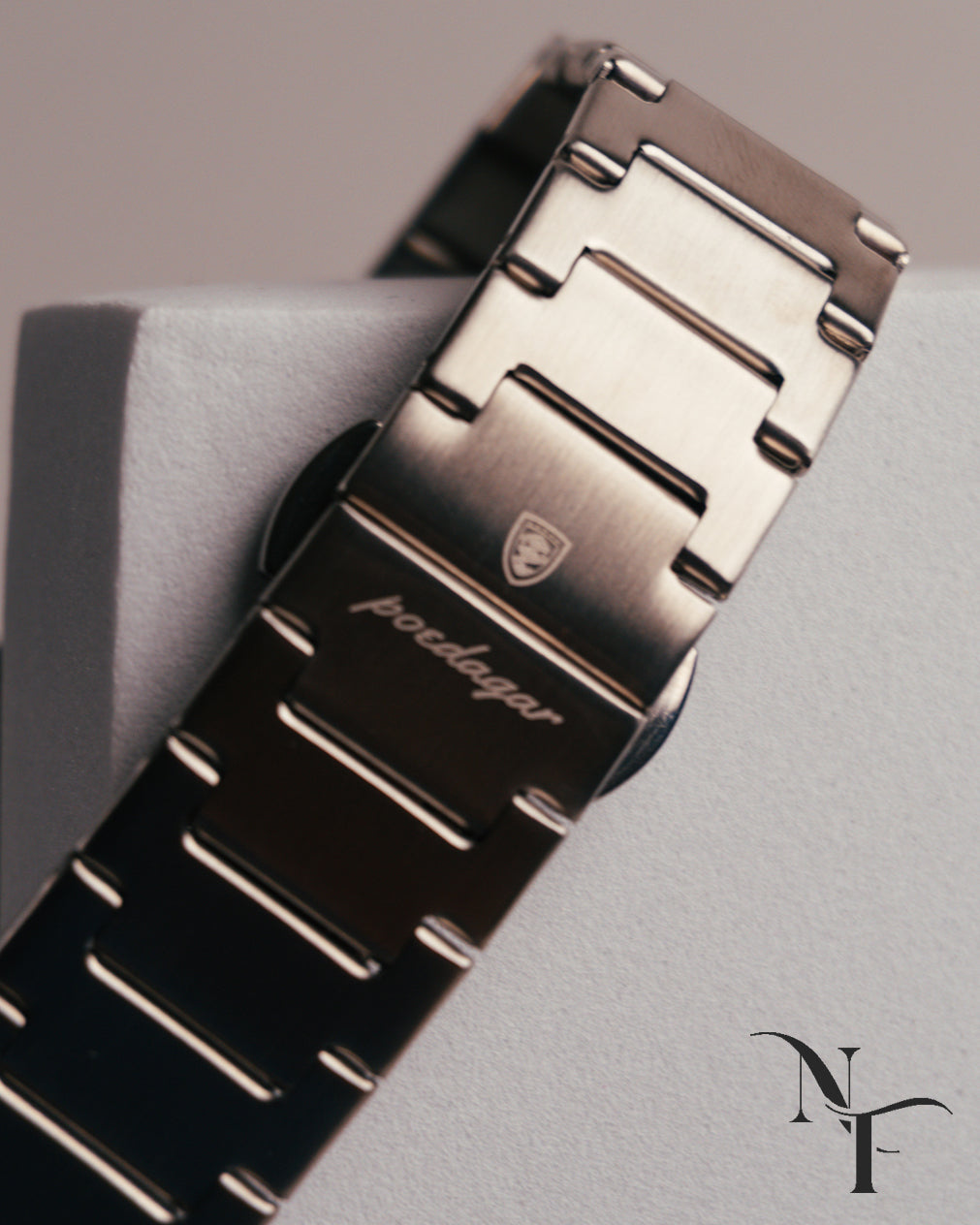 Reloj Elegante Poedagar